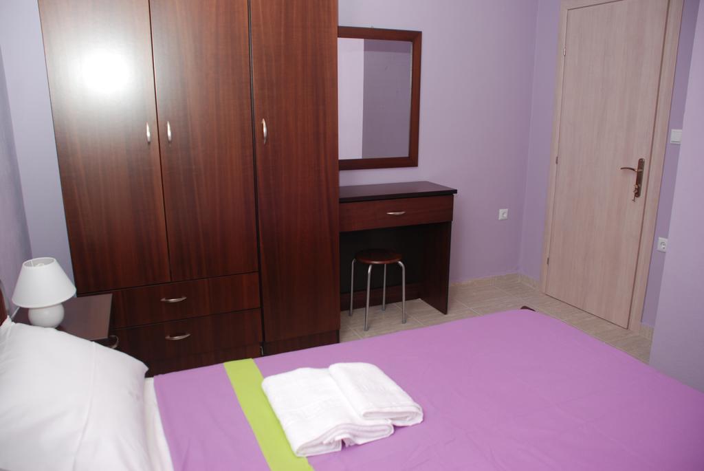 Marianna Apartments 네아 로다 객실 사진